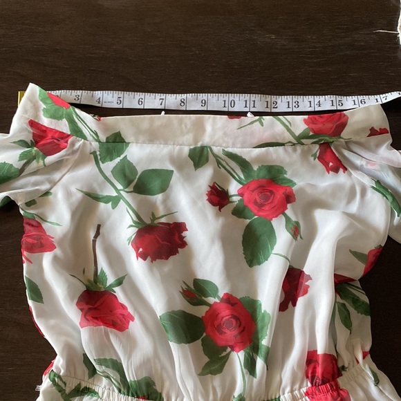 Shareen Collections floral, rose 🌹 design romper shorts - Picture 3 of 11